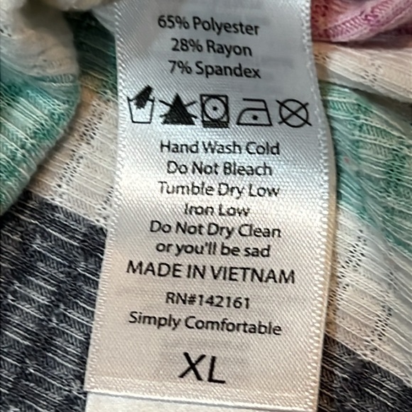 Women’s Lularoe “Leah” Top XL - Picture 6 of 6